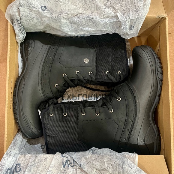The North Face Black Winter Boots - Picture 5 of 7